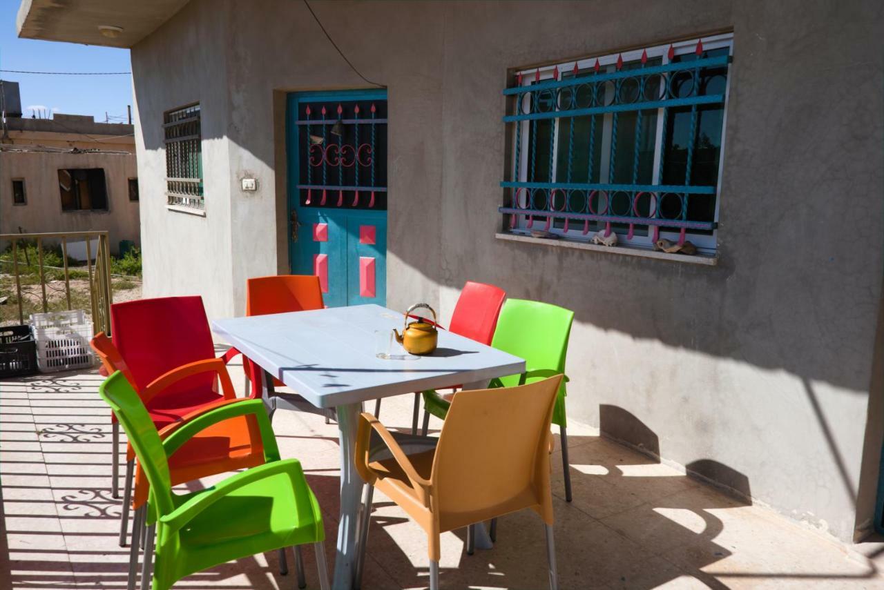 Bed and Breakfast Bedouin Pink Ecohouse Wadi Musa Exterior foto