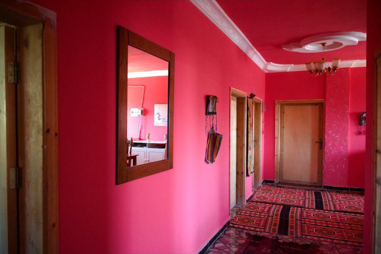 Bed and Breakfast Bedouin Pink Ecohouse Wadi Musa Exterior foto