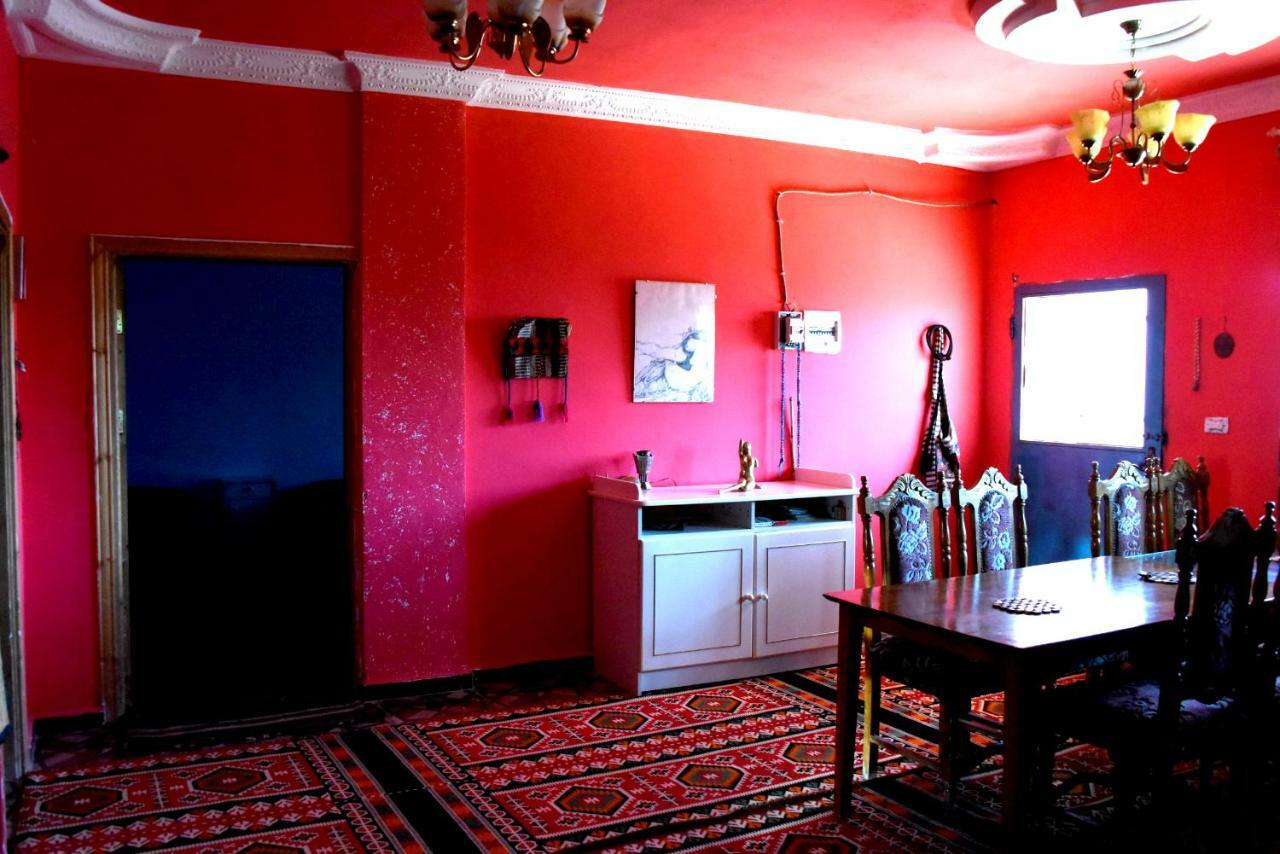 Bed and Breakfast Bedouin Pink Ecohouse Wadi Musa Exterior foto