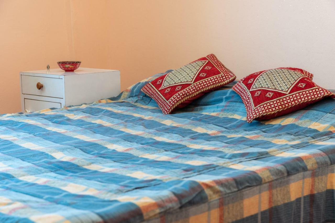 Bed and Breakfast Bedouin Pink Ecohouse Wadi Musa Exterior foto